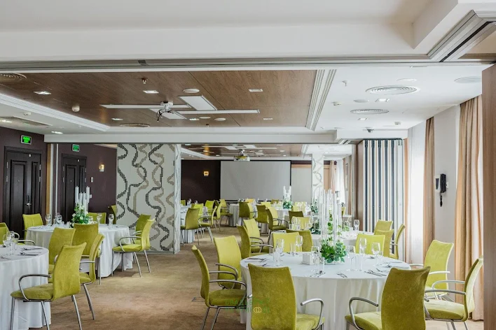 Фото №4 зала Зал «Урал» 