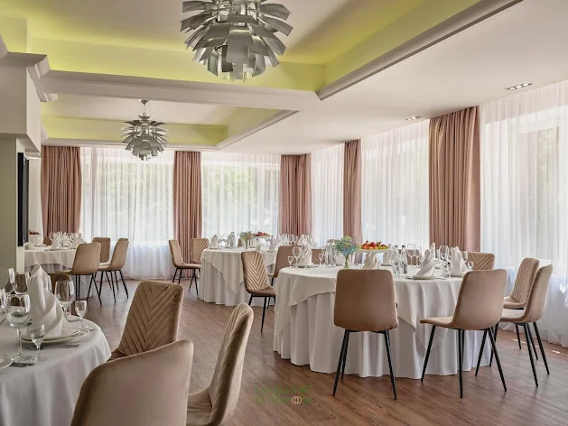 Фото №1 зала Банкетный зал «Клевер» 
