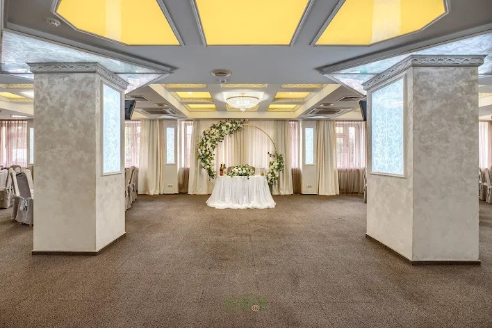 Фото №1 зала Ресторан «Бурлак» 