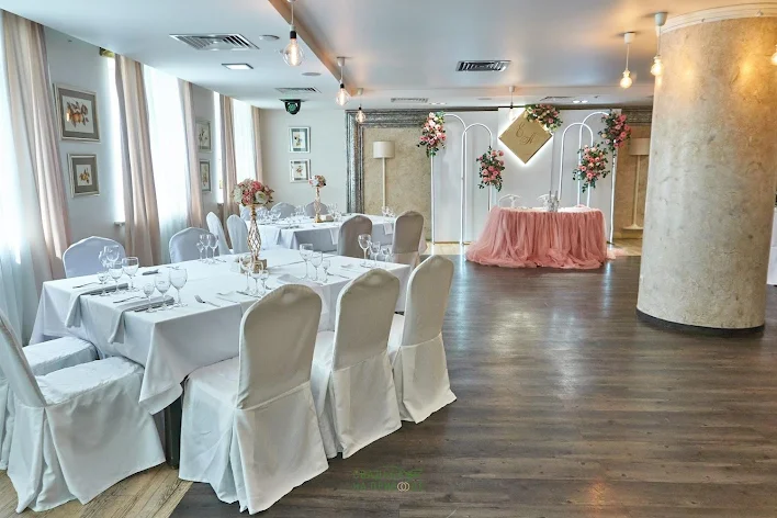 Фото №2 зала Ресторан