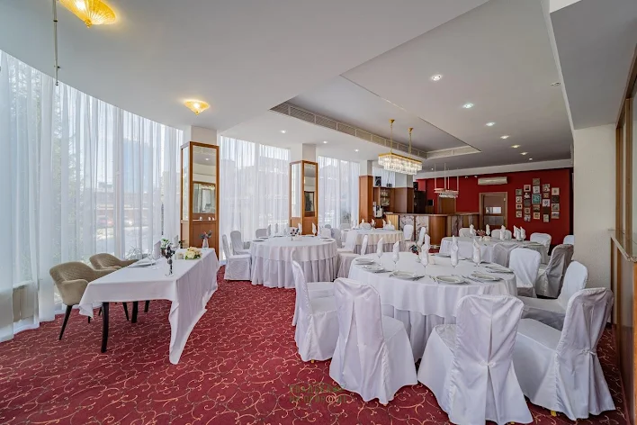 Фото №2 зала Ресторация