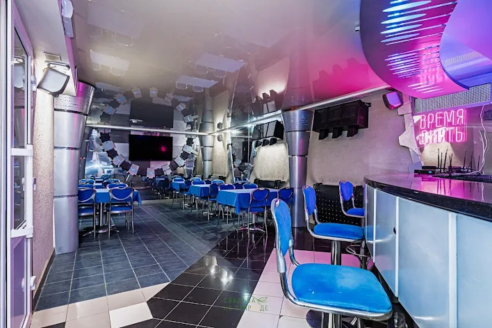 Фото №3 зала Караоке-бар