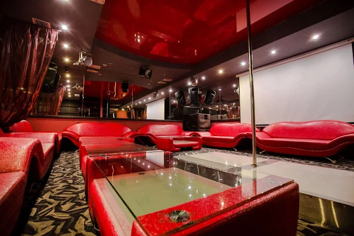 Фото №2 зала Караоке-зал