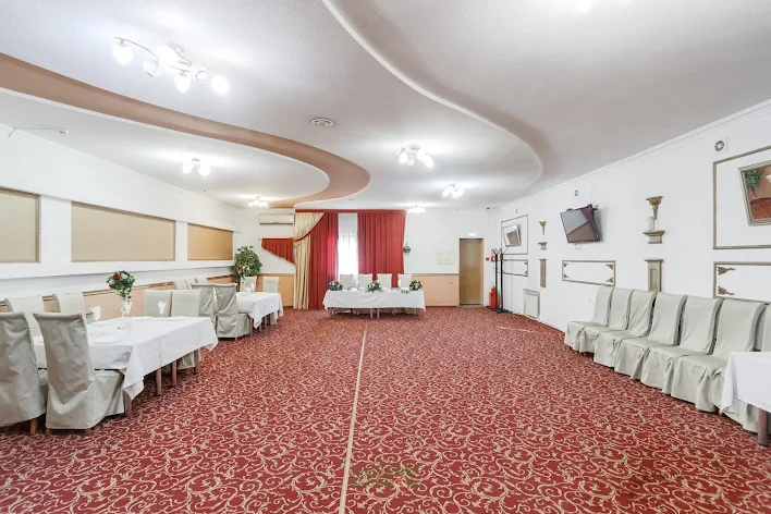 Фото №2 зала Красный зал