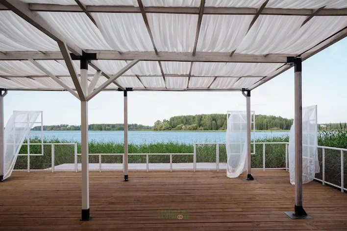 Фото №3 зала Веранда на воде