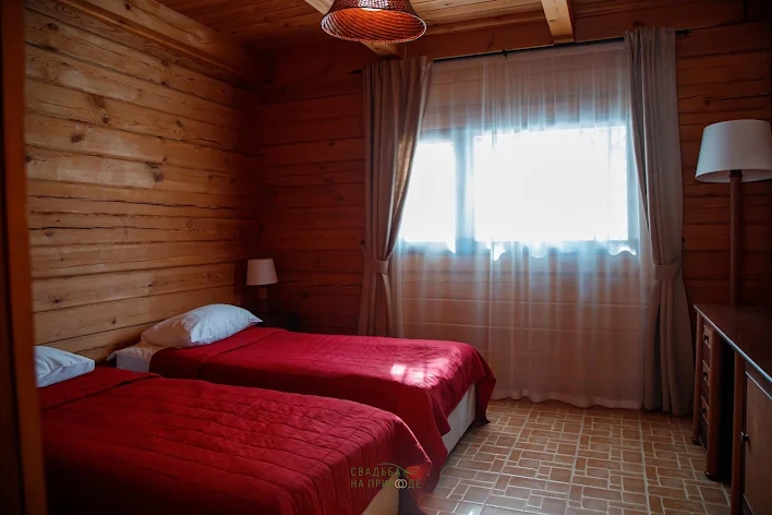 Фото №3 зала Альпийские дома «Центральный поселок» 