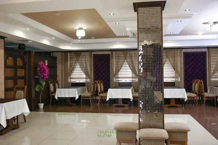 Фото №2 зала Фиолетовый зал