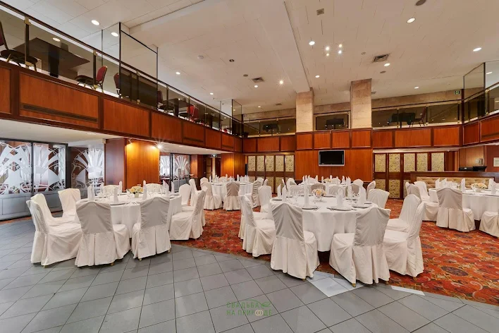 Фото №2 зала Ресторан «Брассери Эрте» 