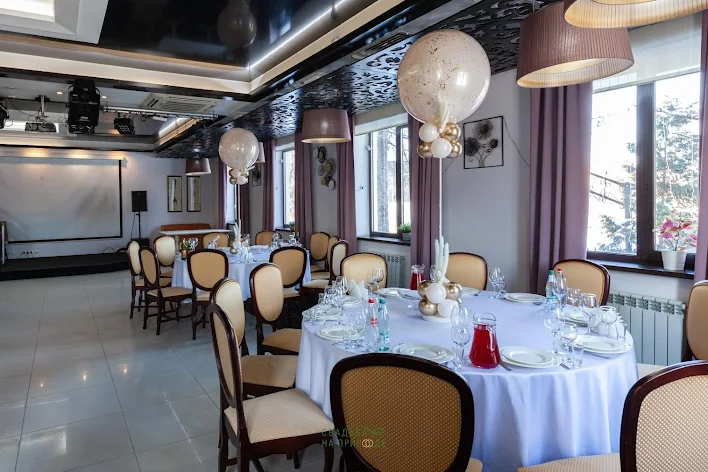 Фото №3 зала Ресторан