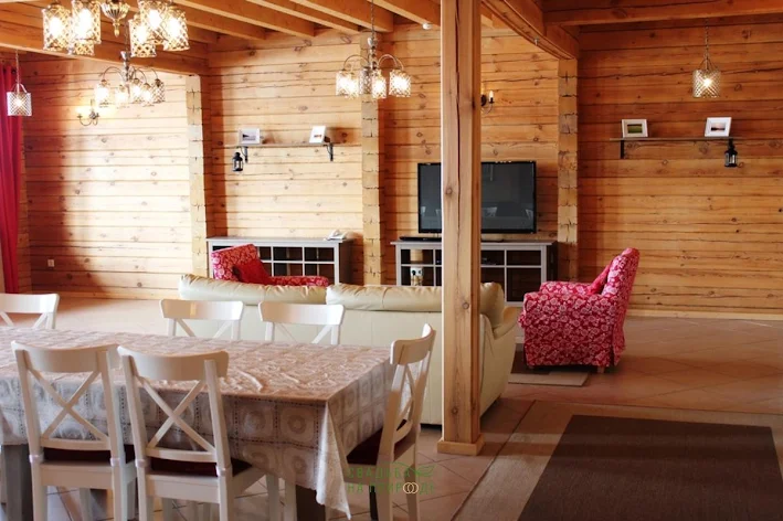 Фото №2 зала Альпийские дома «Прибрежный поселок» 