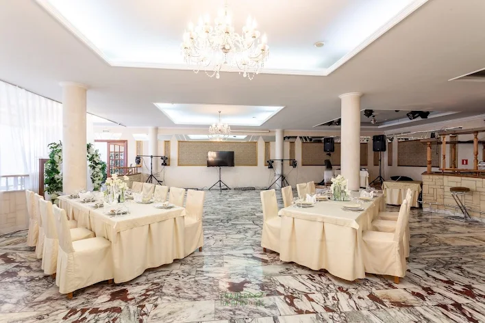 Фото №2 зала Ресторан «Массимо» 