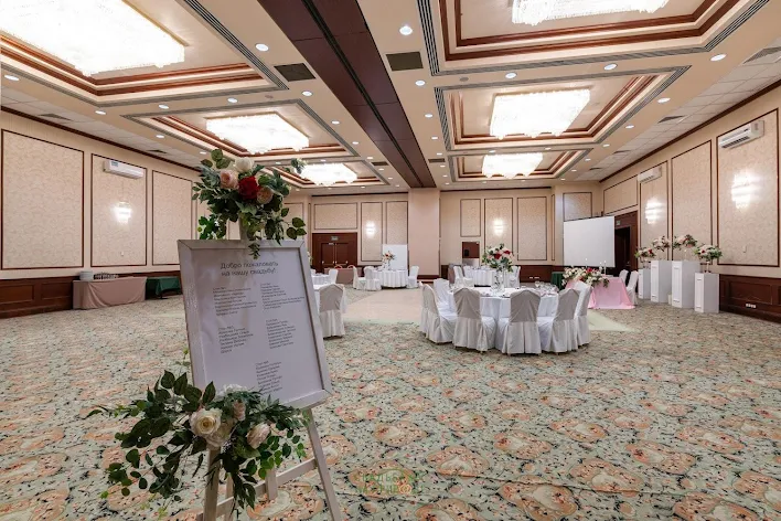 Фото №2 зала Банкетный зал «Петровский» 