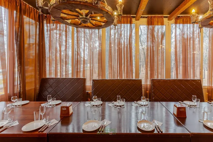 Фото №2 зала Vip-park