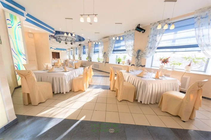 Фото №3 зала Ресторан