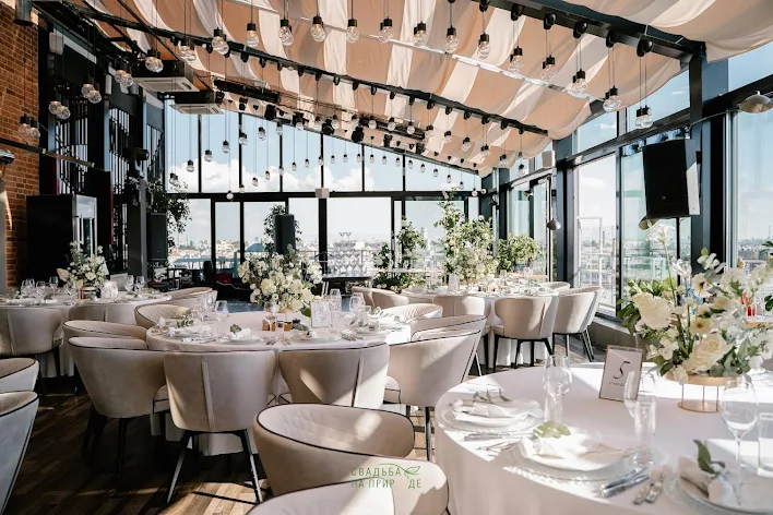 Фото №1 зала Ресторан «Невесомость» 