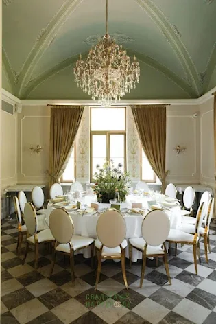 Фото №1 зала Зал «Тронный» 