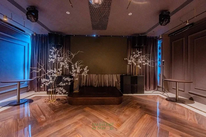 Фото №1 зала Караоке-зал