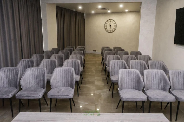 Фото №1 зала Переговорная комната «Сочи» 