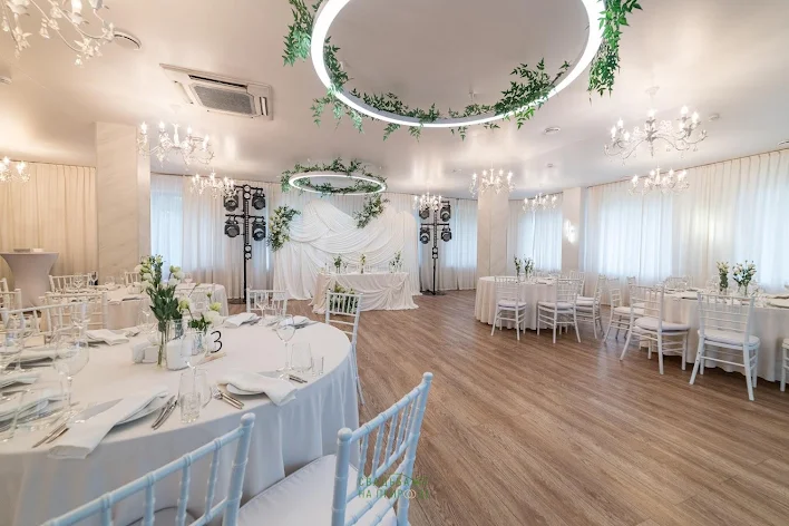 Фото №2 зала Ресторан