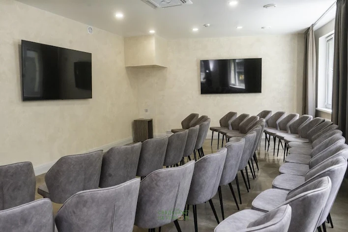 Фото №3 зала Переговорная комната «Сочи» 