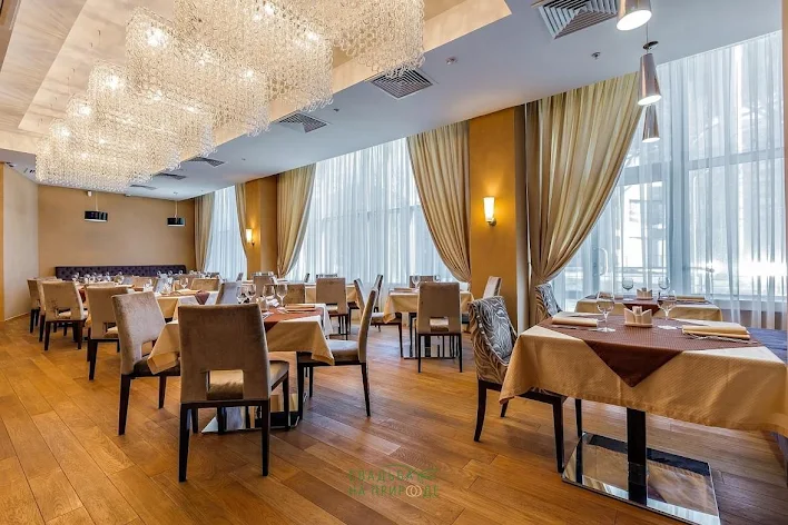 Фото №4 зала Ресторан