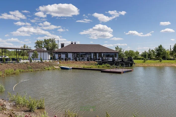 Фото №2 зала Ресторан у озера