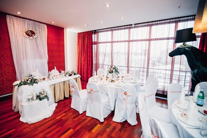 Фото №1 зала Номер люкс cherman